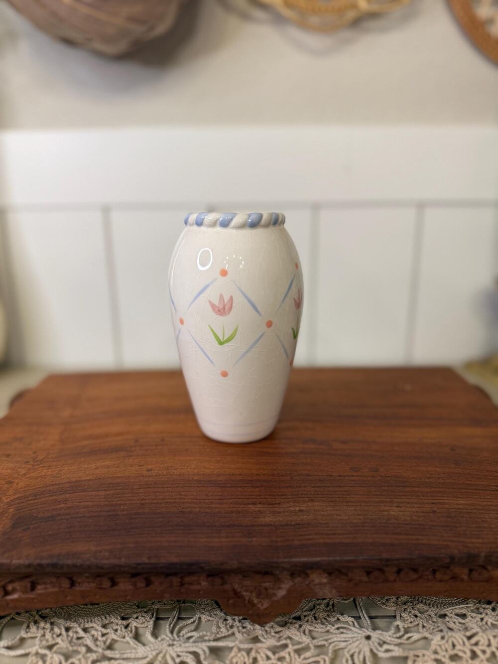 Vintage Avon 'Elegant Springtime Flower Blooms' Vase